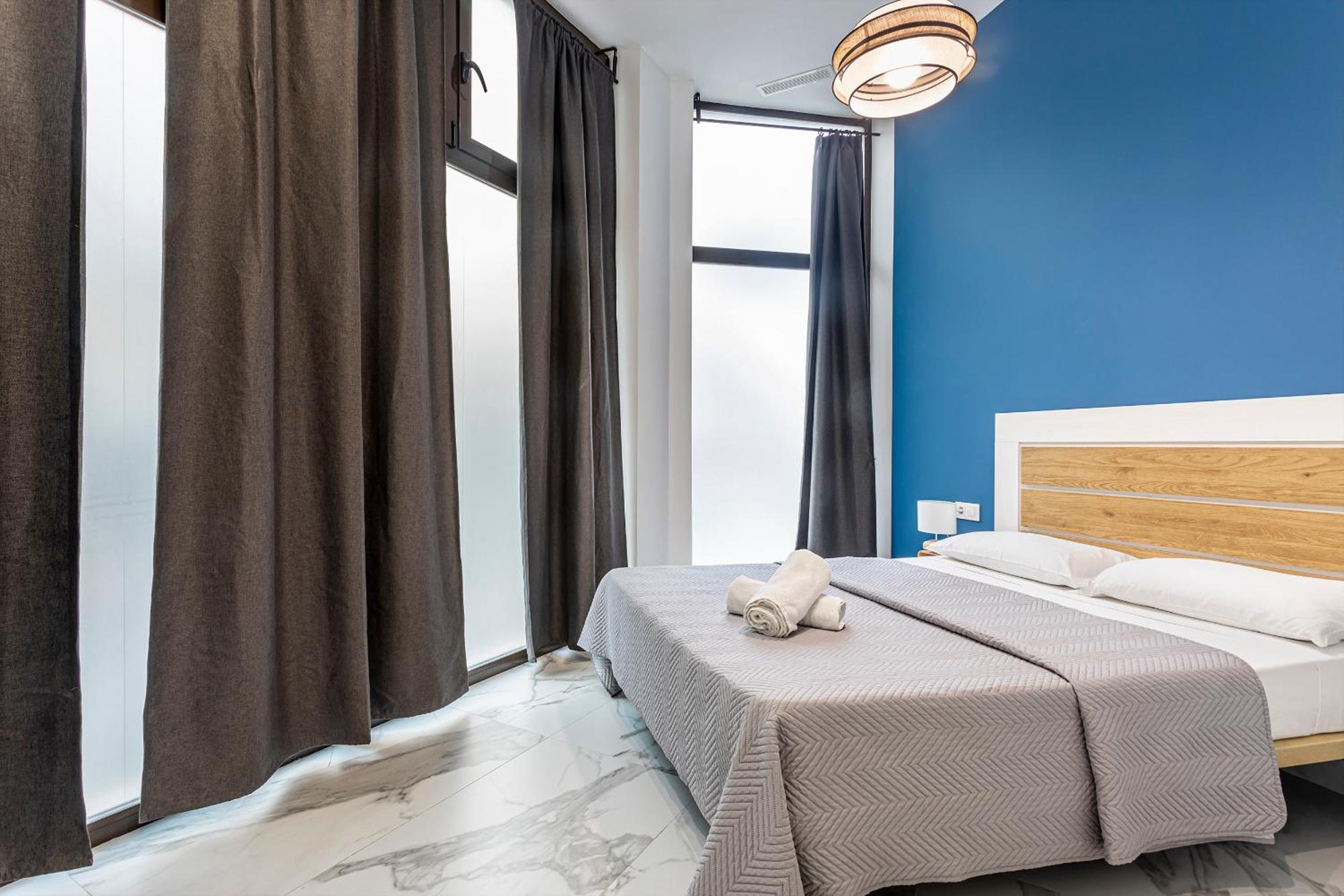 New 1 Room,4 Pax,wifi, Acruzafa Market Apartment *